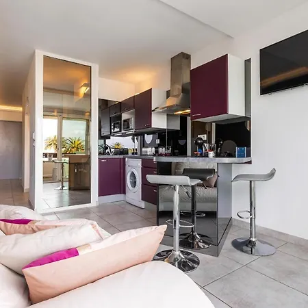 What Else - Port Nature - Vue Port - Parking - Village Naturiste Agde